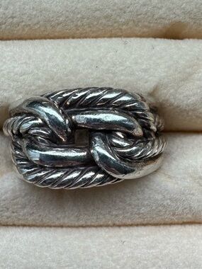David Yurman labyrinth knot ring